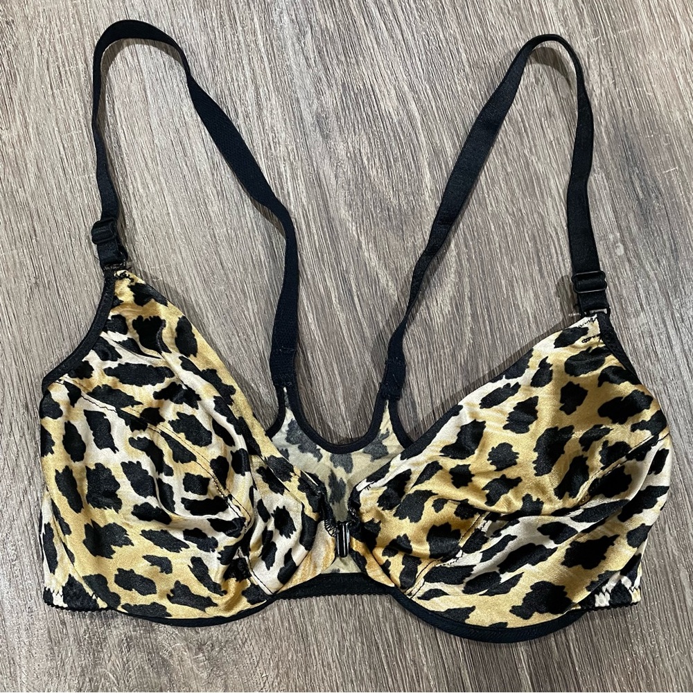 Victorias Secret Cheetah Print Front Clasp Underwire Crushed Velvet Bra Size 34C
